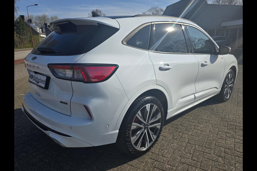 Ford Kuga 2.5 PHEV ST-Line X 225pk | Panoramadak | 20 inch met rode remklauwen | Winter Pack | Adaptieve cruise control | Head up Display | Adaptive LED