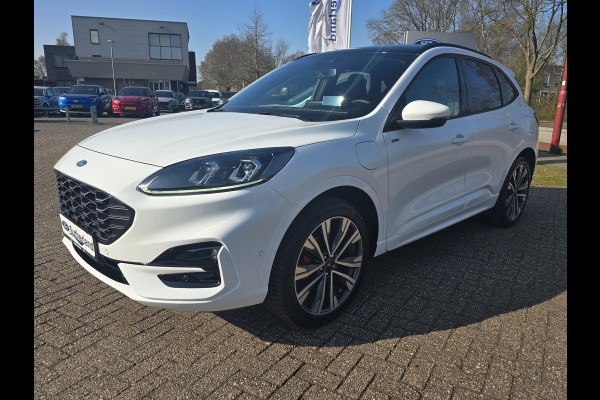 Ford Kuga 2.5 PHEV ST-Line X 225pk | Panoramadak | 20 inch met rode remklauwen | Winter Pack | Adaptieve cruise control | Head up Display | Adaptive LED