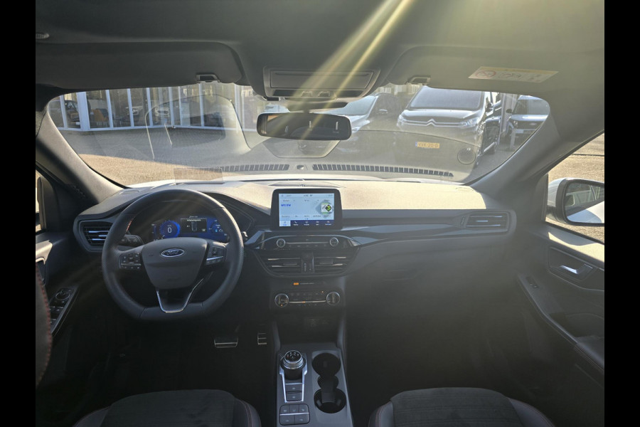 Ford Kuga 2.5 PHEV ST-Line X 225pk | Panoramadak | 20 inch met rode remklauwen | Winter Pack | Adaptieve cruise control | Head up Display | Adaptive LED