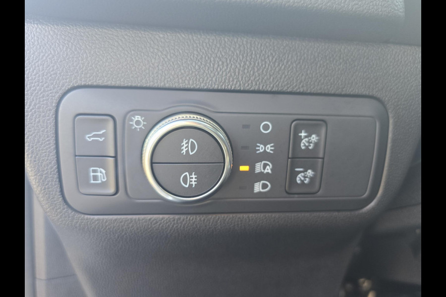 Ford Kuga 2.5 PHEV ST-Line X 225pk | Panoramadak | 20 inch met rode remklauwen | Winter Pack | Adaptieve cruise control | Head up Display | Adaptive LED