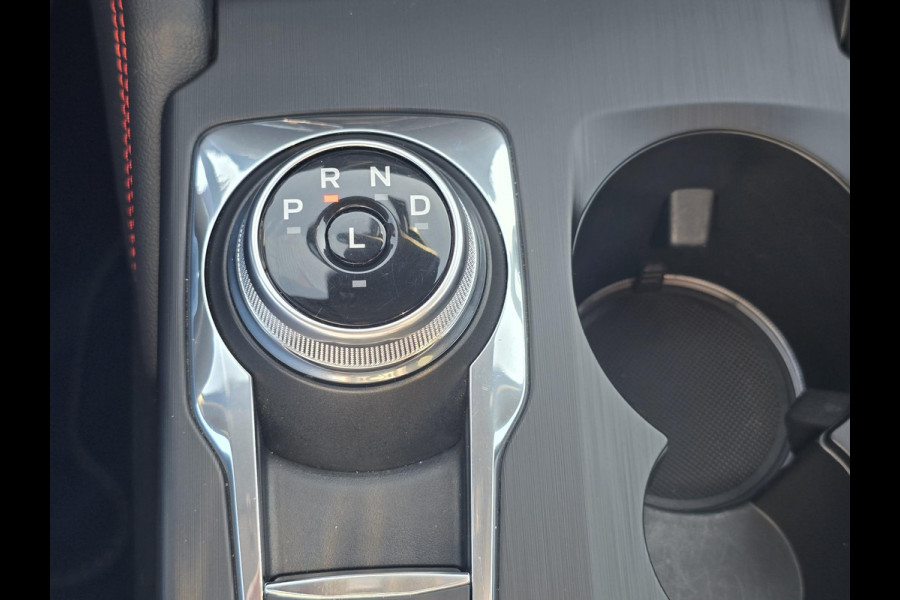 Ford Kuga 2.5 PHEV ST-Line X 225pk | Panoramadak | 20 inch met rode remklauwen | Winter Pack | Adaptieve cruise control | Head up Display | Adaptive LED