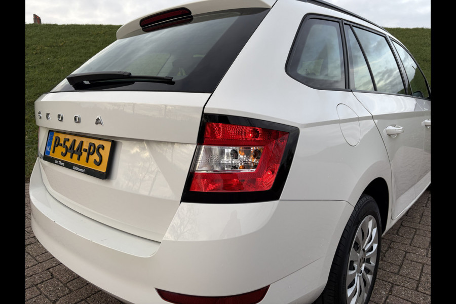 Škoda Fabia Combi 1.0 TSI Active BTW Auto | Apple Carplay | Lederen multifunct. Stuur | Airco