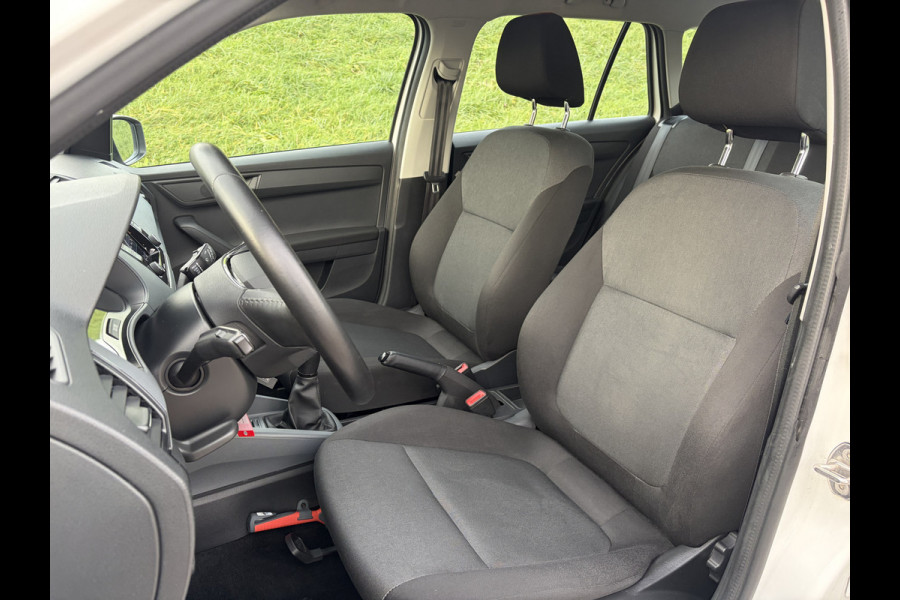 Škoda Fabia Combi 1.0 TSI Active BTW Auto | Apple Carplay | Lederen multifunct. Stuur | Airco