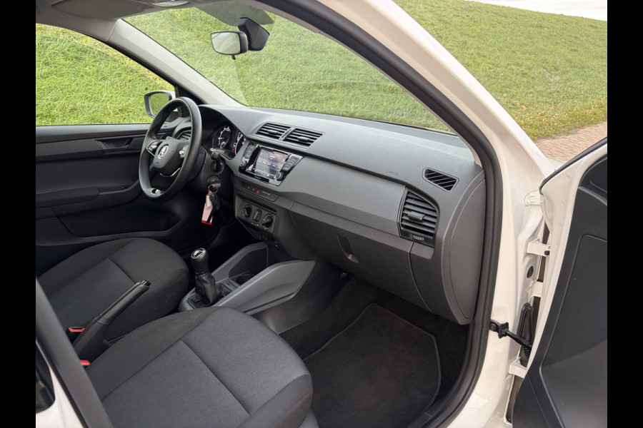 Škoda Fabia Combi 1.0 TSI Active BTW Auto | Apple Carplay | Lederen multifunct. Stuur | Airco