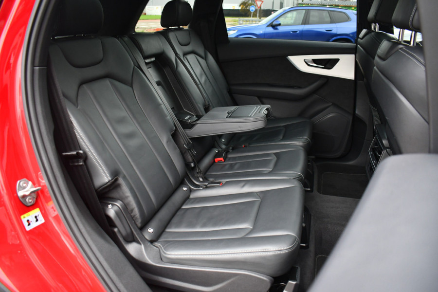 Audi Q7 55 TFSI e quattro S-Line Pano 22inch Contourzetels Luchtv