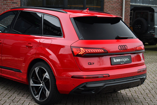 Audi Q7 55 TFSI e quattro S-Line Pano 22inch Contourzetels Luchtv
