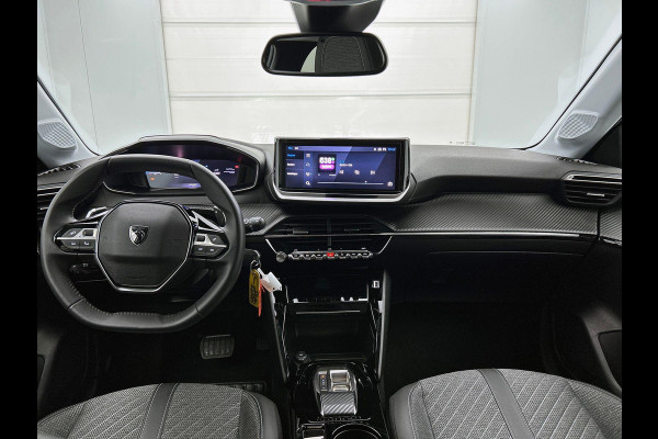 Peugeot 208 1.2 Hybrid 100PK Automaat Allure Navigatie Apple Carplay/Android Auto Airco Parkeer sensoren Cruise Control Lichtmetalen Velgen