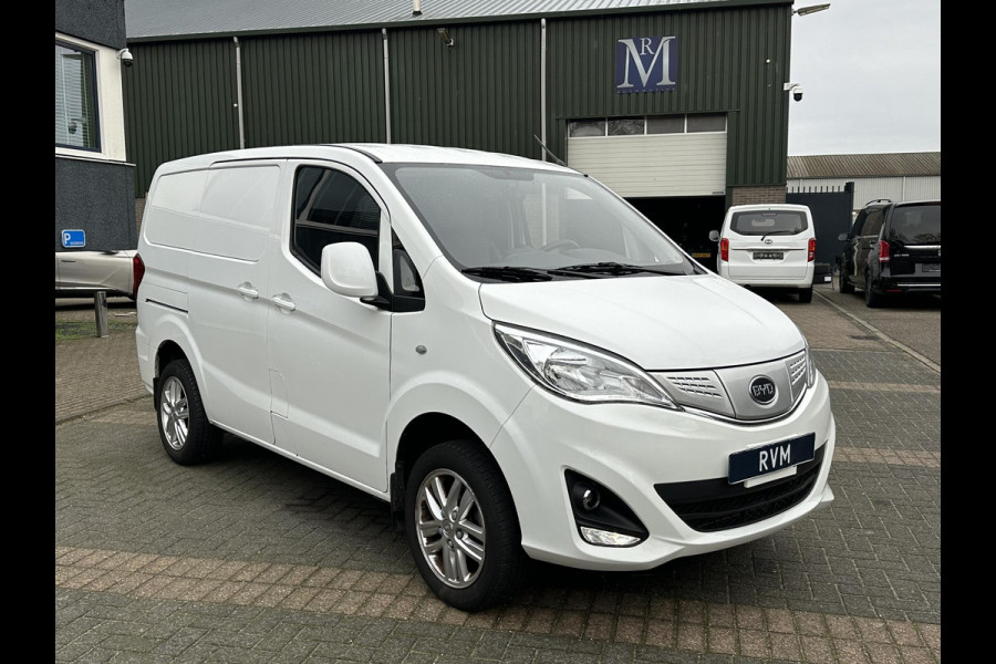 BYD ETP3 Standard 45 kWh VAN: €14.900,- EXCL. VOOR: €11.877,- EXCL. UW EINDEJAARSVOORDEEL: €3.023| CAMERA | STOELVERWARMING | KEYLESS | RIJKLAARPRIJS INCL. RESTERENDE FABRIEKSGARANTIE | BTW VERREKENBAAR |