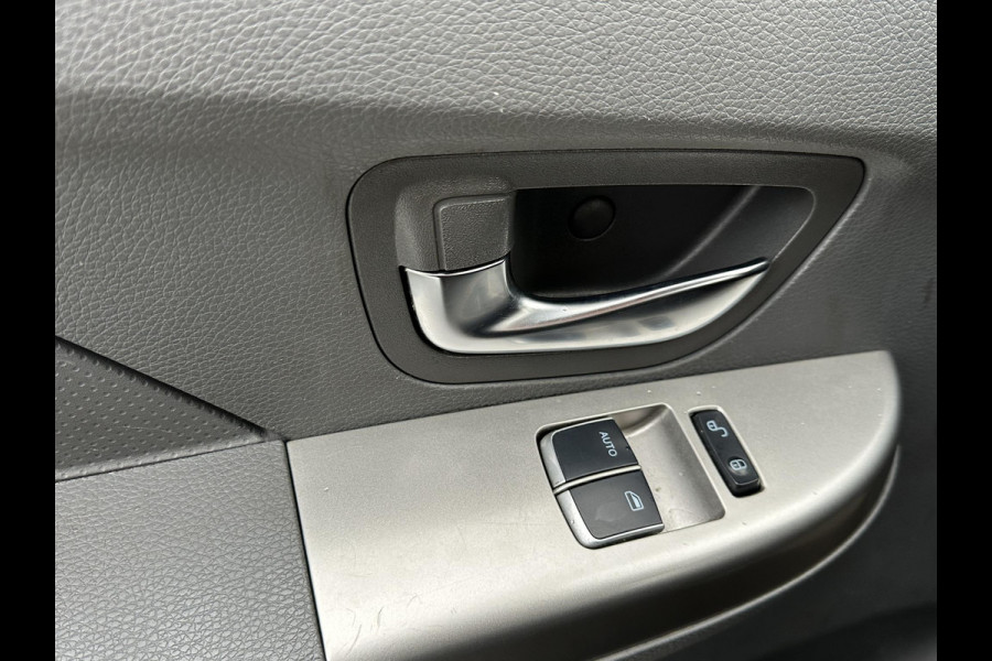 BYD ETP3 Standard 45 kWh VAN: €14.900,- EXCL. VOOR: €11.877,- EXCL. UW EINDEJAARSVOORDEEL: €3.023| CAMERA | STOELVERWARMING | KEYLESS | RIJKLAARPRIJS INCL. RESTERENDE FABRIEKSGARANTIE | BTW VERREKENBAAR |