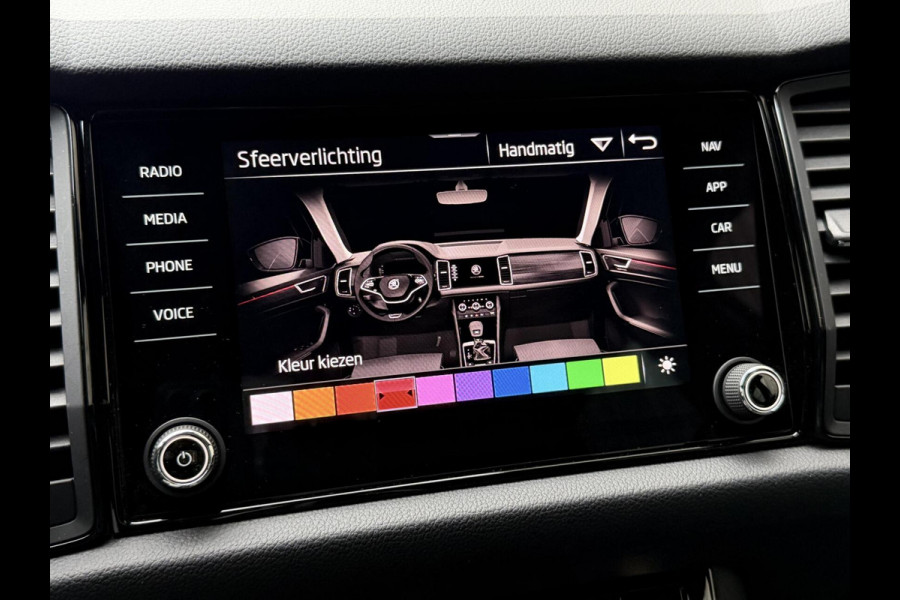 Škoda Kodiaq 1.5 TSI Sportline Automaat | Trekhaak uitklapbaar | Navigatiesysteem | Stoelverwarming | Stuurverwarming | Getint glas | Cruise