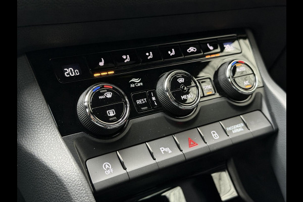 Škoda Kodiaq 1.5 TSI Sportline Automaat | Trekhaak uitklapbaar | Navigatiesysteem | Stoelverwarming | Stuurverwarming | Getint glas | Cruise