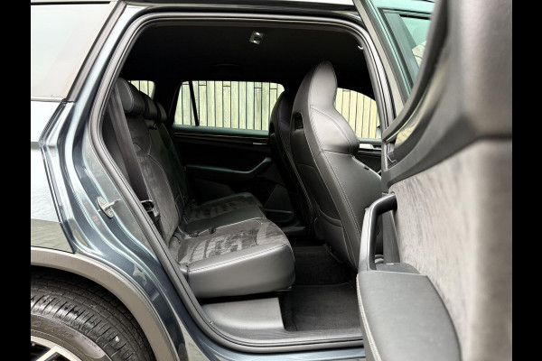 Škoda Kodiaq 1.5 TSI Sportline Automaat | Trekhaak uitklapbaar | Navigatiesysteem | Stoelverwarming | Stuurverwarming | Getint glas | Cruise