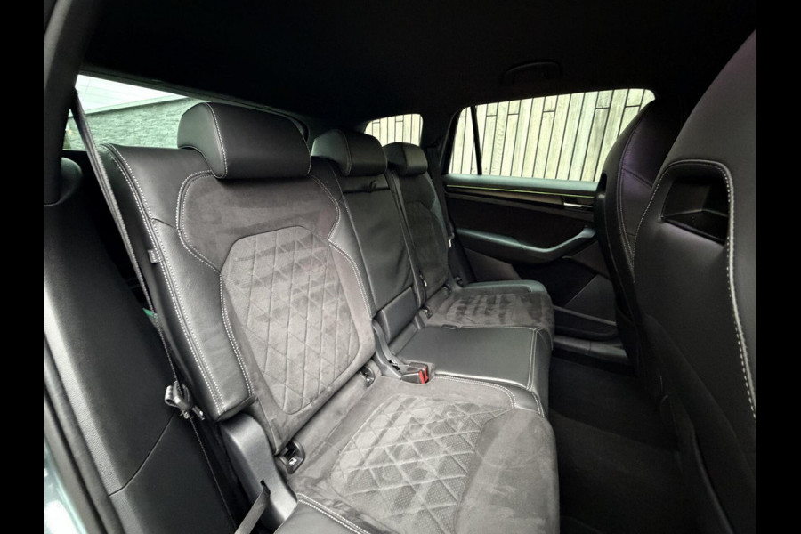 Škoda Kodiaq 1.5 TSI Sportline Automaat | Trekhaak uitklapbaar | Navigatiesysteem | Stoelverwarming | Stuurverwarming | Getint glas | Cruise