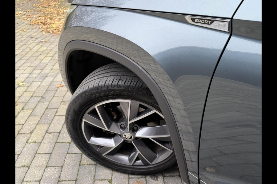 Škoda Kodiaq 1.5 TSI Sportline Automaat | Trekhaak uitklapbaar | Navigatiesysteem | Stoelverwarming | Stuurverwarming | Getint glas | Cruise