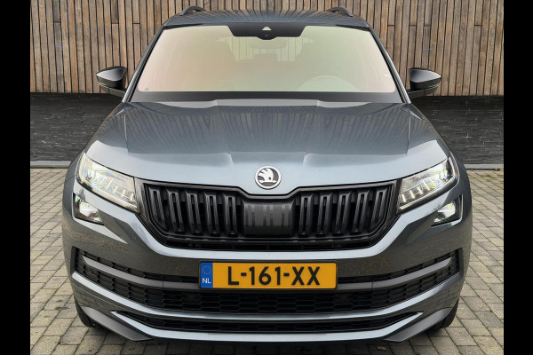 Škoda Kodiaq 1.5 TSI Sportline Automaat | Trekhaak uitklapbaar | Navigatiesysteem | Stoelverwarming | Stuurverwarming | Getint glas | Cruise