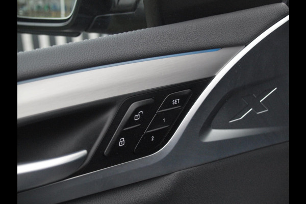 BMW iX3 Executive 80 kWh | Panoramadak | Sfeerverlichting | Camera | Apple Carplay | NL-Auto |