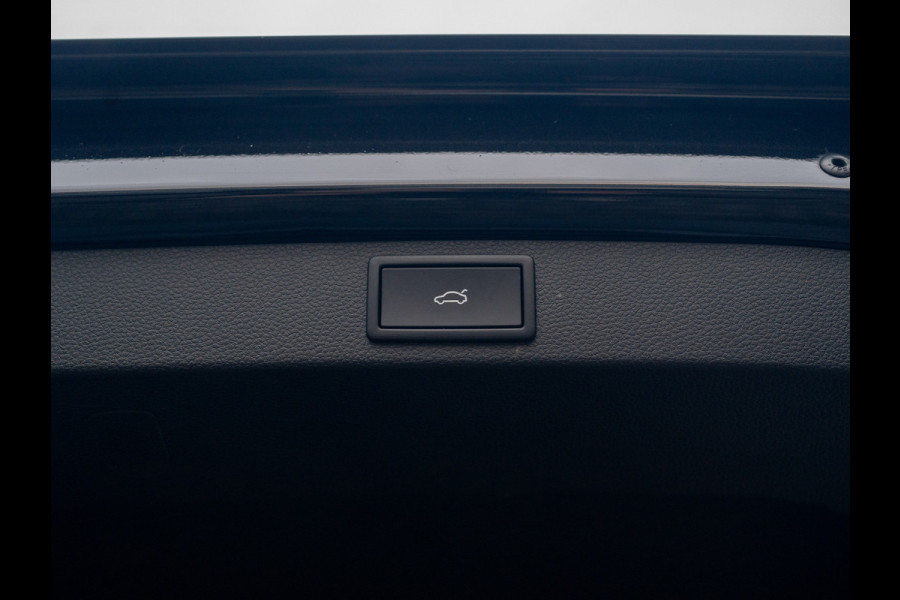 Škoda Karoq 1.5 TSI ACT Sportline Business | Camera | 19'' | Adapt. Cr. | Elk. A-klep | Keyless | Stoel & Stuur verw. | Prijs Rijklaar!!