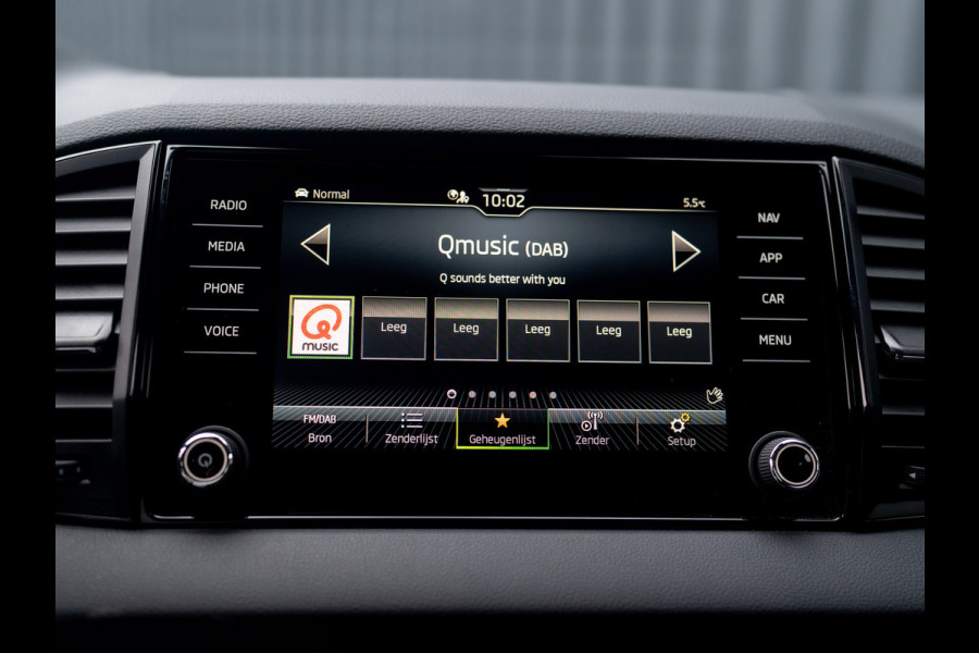 Škoda Karoq 1.5 TSI ACT Sportline Business | Camera | 19'' | Adapt. Cr. | Elk. A-klep | Keyless | Stoel & Stuur verw. | Prijs Rijklaar!!