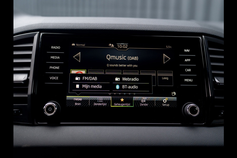 Škoda Karoq 1.5 TSI ACT Sportline Business | Camera | 19'' | Adapt. Cr. | Elk. A-klep | Keyless | Stoel & Stuur verw. | Prijs Rijklaar!!