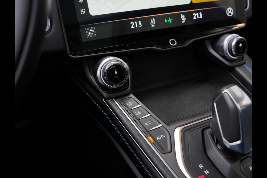 Lynk & Co 01 1.5 262pk | Panoramadak | Navigatie | DAB | Climate Control | Android/Apple Carplay