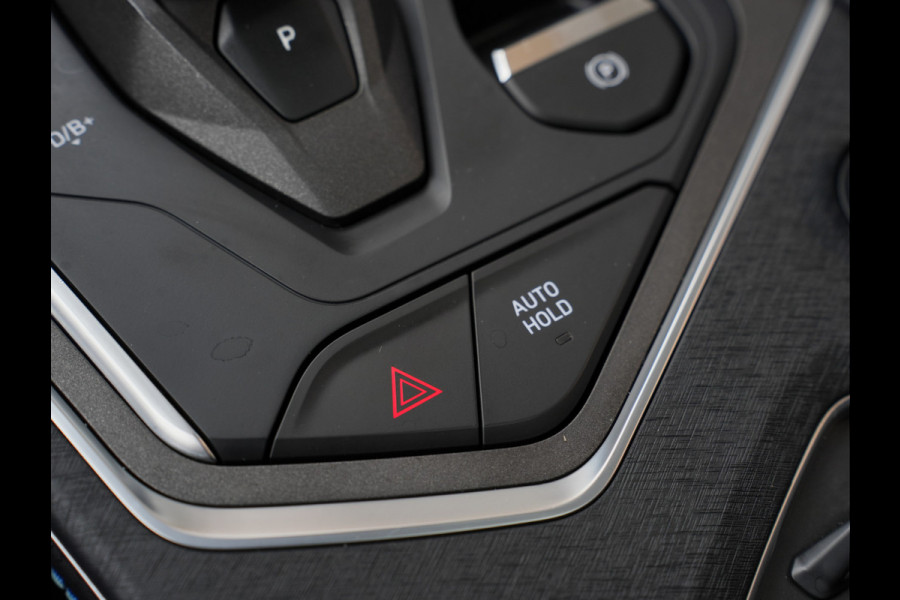 Lynk & Co 01 1.5 262pk | Panoramadak | Navigatie | DAB | Climate Control | Android/Apple Carplay