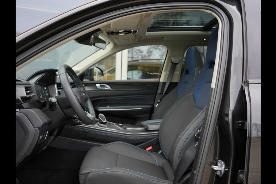 Lynk & Co 01 1.5 262pk | Panoramadak | Navigatie | DAB | Climate Control | Android/Apple Carplay