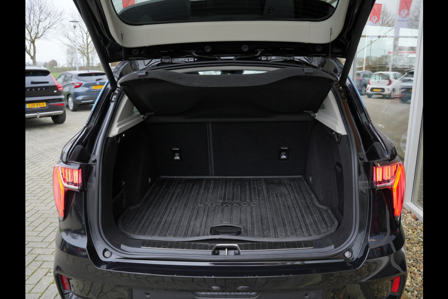 Lynk & Co 01 1.5 262pk | Panoramadak | Navigatie | DAB | Climate Control | Android/Apple Carplay