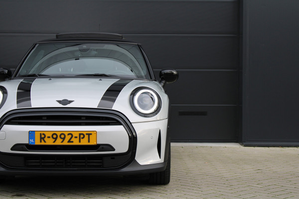 MINI Mini 1.5 Cooper Camden Plus Edition | NAP | PANO | HUD | H&K | CAMERA | CARPLAY | STOELVERW |