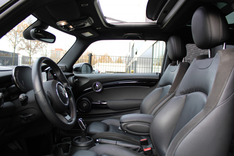 MINI Mini 1.5 Cooper Camden Plus Edition | NAP | PANO | HUD | H&K | CAMERA | CARPLAY | STOELVERW |