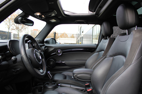 MINI Mini 1.5 Cooper Camden Plus Edition | NAP | PANO | HUD | H&K | CAMERA | CARPLAY | STOELVERW |
