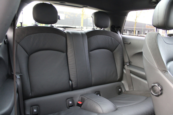 MINI Mini 1.5 Cooper Camden Plus Edition | NAP | PANO | HUD | H&K | CAMERA | CARPLAY | STOELVERW |