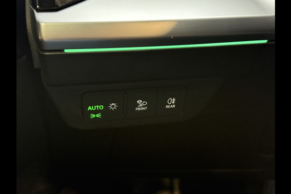 Audi Q4 e-tron 40 Launch edition Advanced Plus 77 kWh | Panoramadak | Lederen sportstoelen | Sonos | Adaptive cruise
