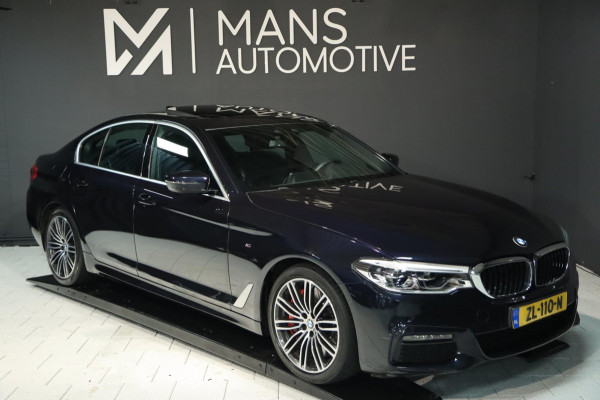 BMW 5 Serie 520i M Sport / PANO / 2X MEMORY / NAP / CAMERA / DEALER SERVICE!