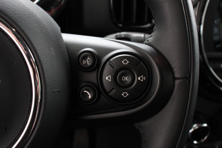 MINI Countryman 1.5 Automaat Cooper Chili | Navigatie | Climate control | Cruise control | Lichtmetalen velgen | Parkeer Sensoren