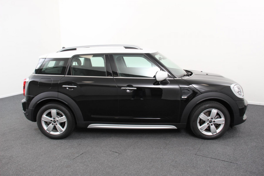 MINI Countryman 1.5 Automaat Cooper Chili | Navigatie | Climate control | Cruise control | Lichtmetalen velgen | Parkeer Sensoren