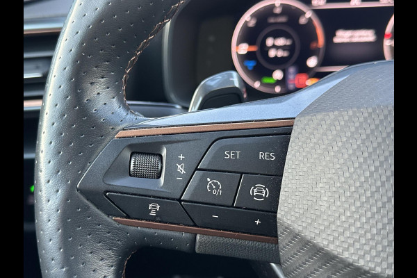 CUPRA Leon Sportstourer 1.4 TSI eHybrid PHEV FR Business Intense VAN: €29.900,- VOOR: €26.440,- UW EINDEJAARSVOORDEEL: €3.460| LAGE KM STAND PAS 35.000KM ! | ELEK. TREKHAAK| STOEL + STUUR VERWARMING| CAMERA| ADAP. CRUISE | RIJKLAAR GELEVERD MET 12 MND BOVAG GARANTIE |