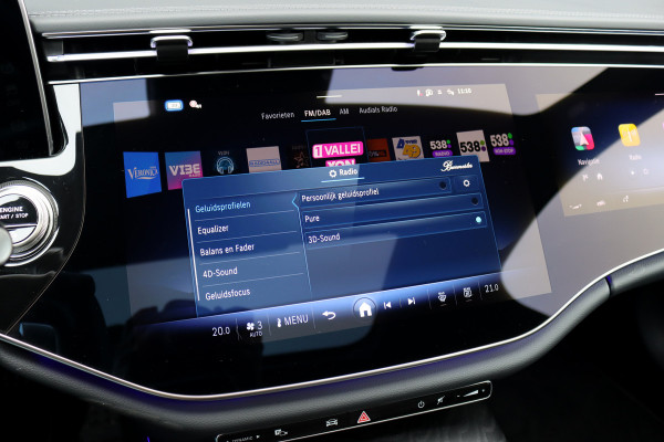 Mercedes-Benz E-Klasse 200 Premium+ AMG Line | Hyperscreen | Luchtvering | Achterasbesturing | Massage | Distronic+ | Stoelventilatie | Burmester | Soft-Close | Vlakkenverwarming | Digital Light | Panoramadak | HUD |