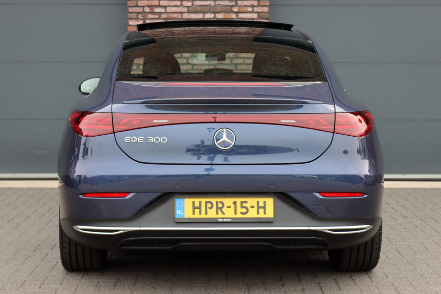 Mercedes-Benz EQE 300 Business Line 89 kWh | 41.000,- ex BTW | Luchtvering | Achterasbesturing | Burmester | Panoramadak | Distronic+ | Leder | Memory | Stuurwiel Verwarmd | Digital Light | Keyless Go |