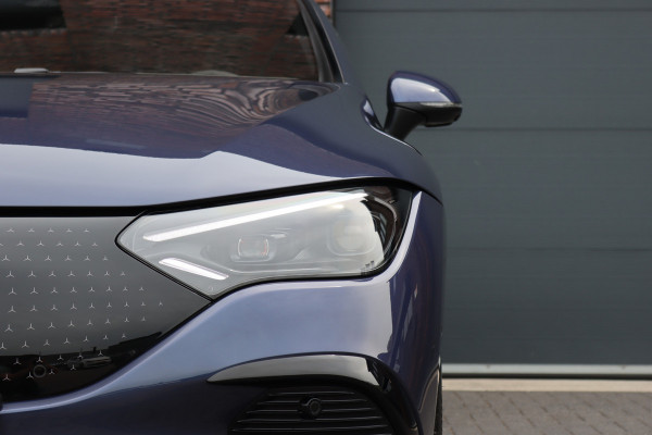 Mercedes-Benz EQE 300 Business Line 89 kWh | 41.000,- ex BTW | Luchtvering | Achterasbesturing | Burmester | Panoramadak | Distronic+ | Leder | Memory | Stuurwiel Verwarmd | Digital Light | Keyless Go |