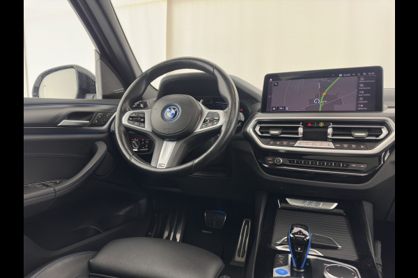 BMW iX3 M-Sportpack High Executive 80 kWh [3-Fase] {SOH-98%} (INCL-BTW) *PANO | LUXURY-LEATHER | HEAD-UP | ADAPTIVE-CRUISE | HEATED-SPORTSEATS | KEYLESS | SHIFT-PADDLES | AMBIENT-LIGHT | BLIND-SPOT | FULL-LED |  MEMORY-PACK | DIGI-COCKPIT | NAVI-FULLMA