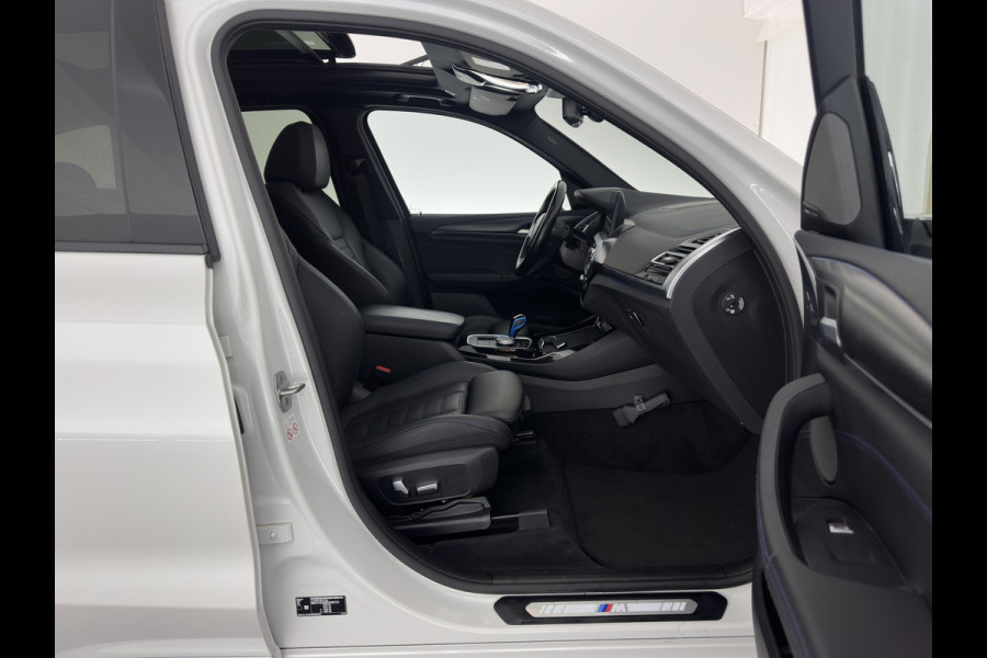 BMW iX3 M-Sportpack High Executive 80 kWh [3-Fase] {SOH-98%} (INCL-BTW) *PANO | LUXURY-LEATHER | HEAD-UP | ADAPTIVE-CRUISE | HEATED-SPORTSEATS | KEYLESS | SHIFT-PADDLES | AMBIENT-LIGHT | BLIND-SPOT | FULL-LED |  MEMORY-PACK | DIGI-COCKPIT | NAVI-FULLMA