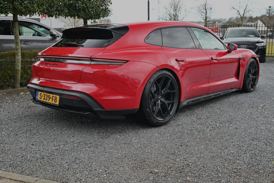 Porsche Taycan Cross Turismo 4 GTS Pakket | Garantie 01-2028 | 1e Eigenaar | Vossen | BOSE