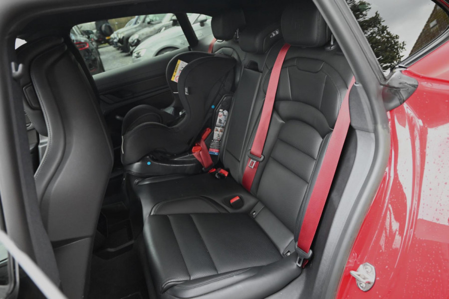 Porsche Taycan Cross Turismo 4 GTS Pakket | Garantie 01-2028 | 1e Eigenaar | Vossen | BOSE