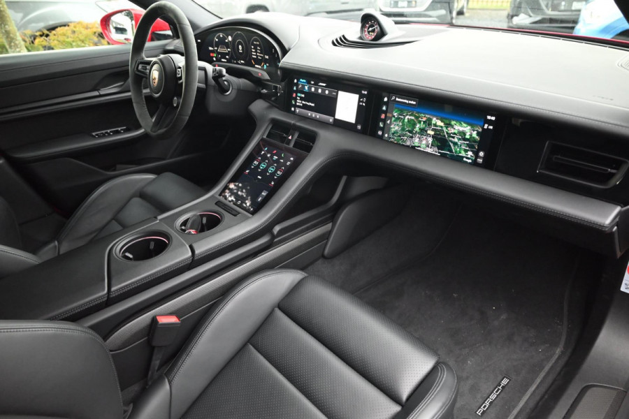 Porsche Taycan Cross Turismo 4 GTS Pakket | Garantie 01-2028 | 1e Eigenaar | Vossen | BOSE
