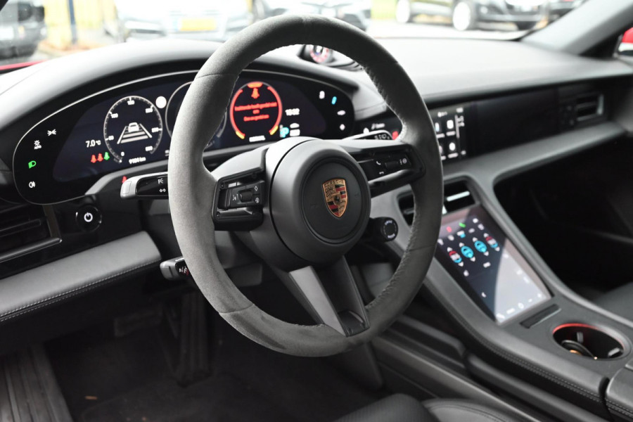 Porsche Taycan Cross Turismo 4 GTS Pakket | Garantie 01-2028 | 1e Eigenaar | Vossen | BOSE