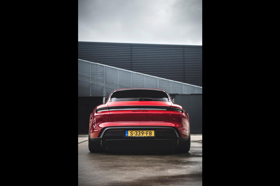 Porsche Taycan Cross Turismo 4 GTS Pakket | Garantie 01-2028 | 1e Eigenaar | Vossen | BOSE