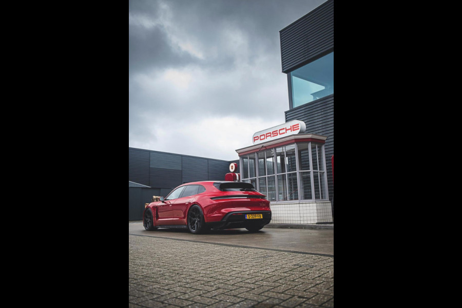 Porsche Taycan Cross Turismo 4 GTS Pakket | Garantie 01-2028 | 1e Eigenaar | Vossen | BOSE
