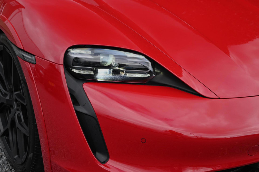 Porsche Taycan Cross Turismo 4 GTS Pakket | Garantie 01-2028 | 1e Eigenaar | Vossen | BOSE