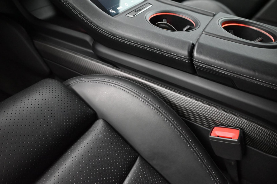 Porsche Taycan Cross Turismo 4 GTS Pakket | Garantie 01-2028 | 1e Eigenaar | Vossen | BOSE