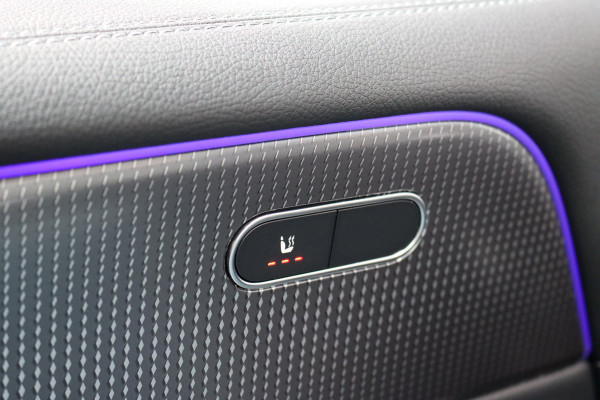 Mercedes-Benz EQB 300 4MATIC Luxury Line 67 kWh | Dodehoekassistent | Camera | Vario-achterbank | Apple Carplay/Android Auto | High Perf. LED | Zitcomfortpakket | Stoelverwarming |